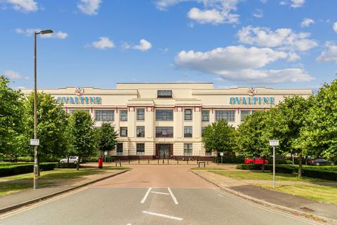 1 bedroom flat for sale, Ovaltine Drive, Ovaltine Court Ovaltine Drive, WD4