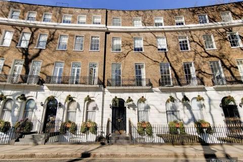 Studio to rent, Cartwright Gardens, London, Greater London, WC1H