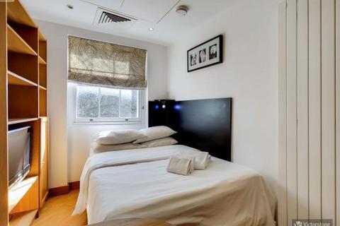 Studio to rent, Cartwright Gardens, London, Greater London, WC1H
