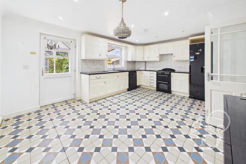 3 bedroom semi-detached house for sale, Kingsway, Bury St. Edmunds IP28