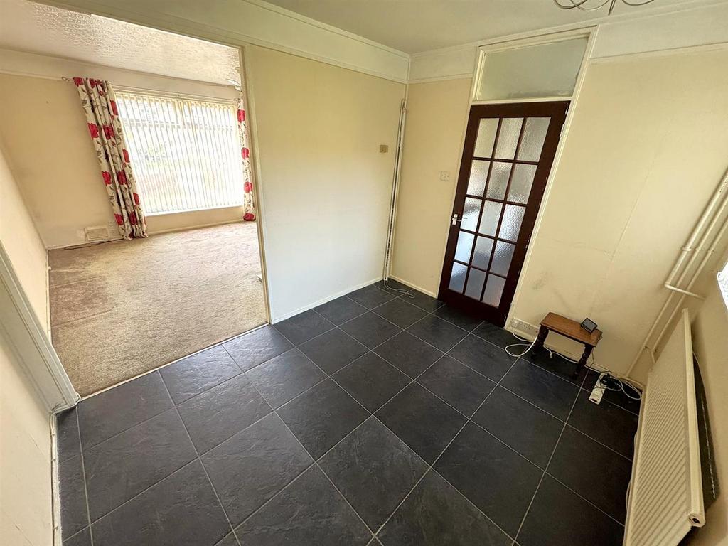 Thumbnail image2.jpg