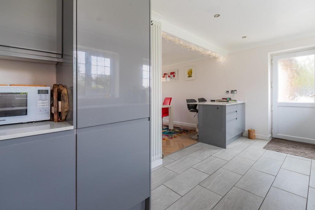Briarmeadow Drive 9-33.jpg