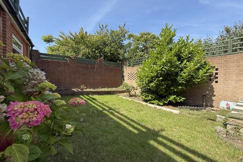 2 bedroom semi-detached bungalow for sale, Wheatfield Way, Brighton, East Sussex
