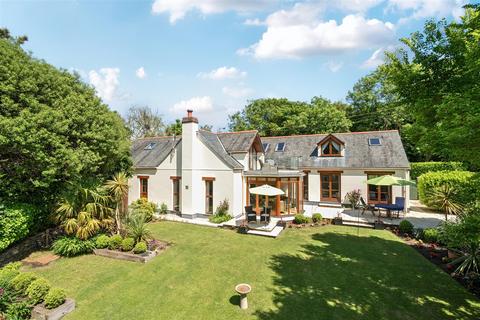 4 bedroom detached house for sale, Mawnan Smith