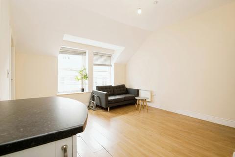 undefined, Tredegar Apartments, 13 Commercial Street, Casnewydd, NP20