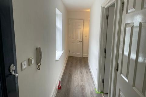 2 bedroom flat for sale, Fieldview Court, Farnburn Avenue, Slough, SL1