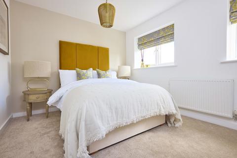 3 bedroom semi-detached house for sale, Queens Road, Ashton-under-Lyne OL6