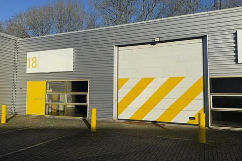 Warehouse to rent, Kembrey Park Swindon SN2 8UN