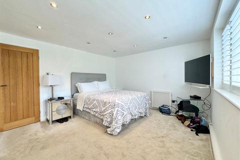 undefined, Pownall Court, WILMSLOW