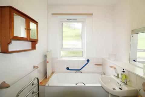 1 bedroom retirement property for sale, Potters Lane, Barnet EN5