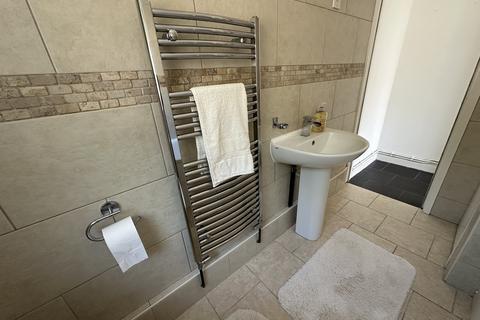90 Heol Gleien, Upper Cwmtwrch, Swansea, SA9 2TZ