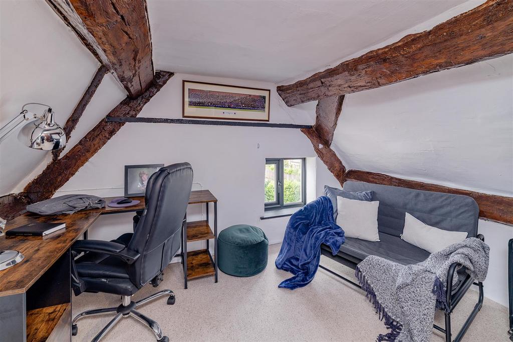 Interior37.jpg