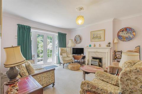 3 bedroom detached house for sale, Tudor Drive, Otford, Sevenoaks