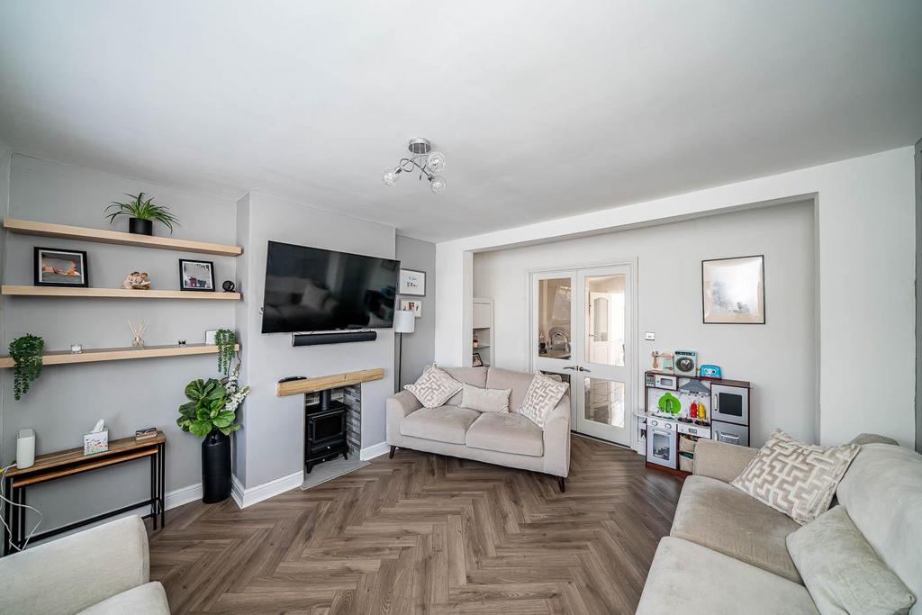 Webbs Estate Agents-3.jpg