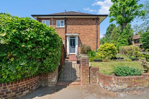 3 bedroom maisonette for sale, Queens Road, Queens Court Queens Road, KT2