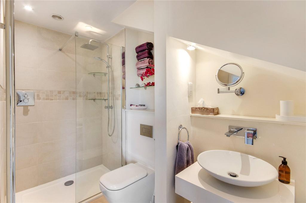 En Suite Bathroom