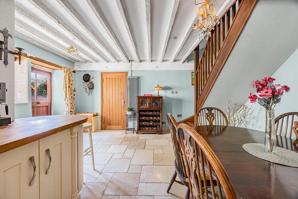 Kitchen/Dining
