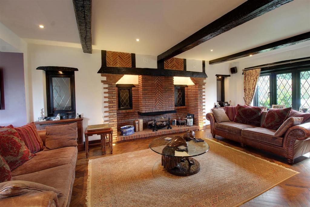 IMG 8563-IMG 8565.jpg