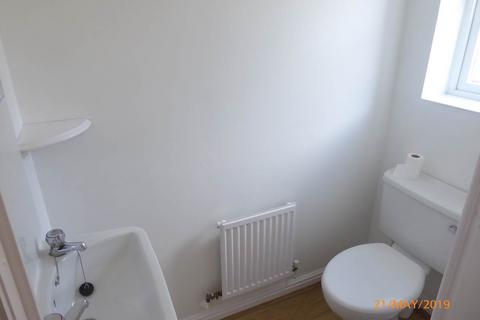 3 bedroom detached house to rent, Parc Y Odyn, Johnstown, Carmarthen
