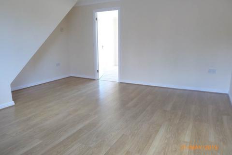 3 bedroom detached house to rent, Parc Y Odyn, Johnstown, Carmarthen