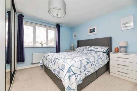 9 Calders Crescent, Sheffield, S5 9BL