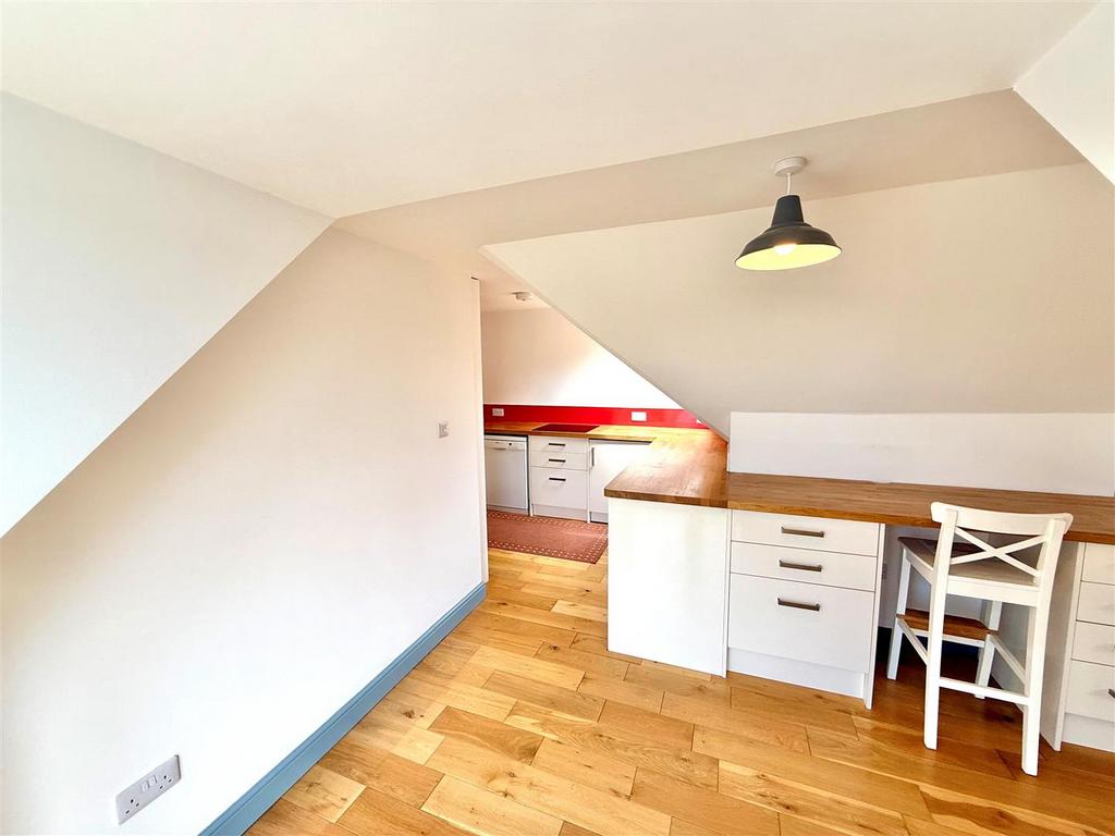 Kitchen Entrance.jpg