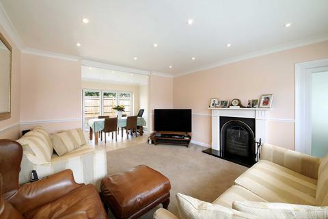 17 Knottocks Drive, Beaconsfield, HP9 2AH