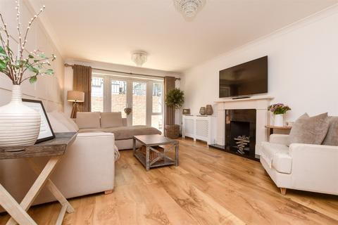 4 bedroom detached house for sale, Bankside, Epsom KT17