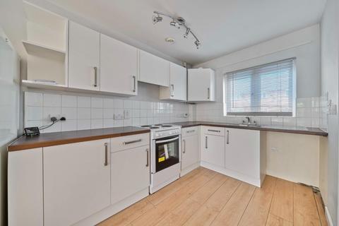 2 bedroom terraced house for sale, Perch Close, Leybourne Lakes