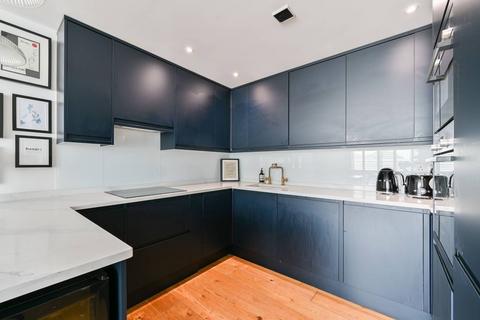 2 bedroom flat for sale, Oyster Wharf, Battersea, London, SW11