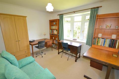2 Bartlets Close, Martinstown, Dorchester, DT2 9LE