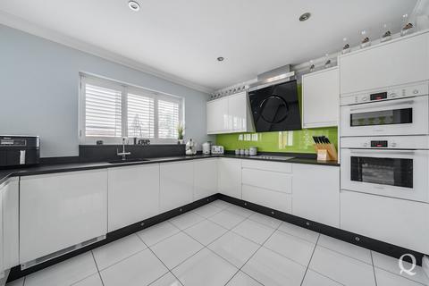 47 Abbey View Drive, Minster On Sea, Sheerness, ME12 2JW