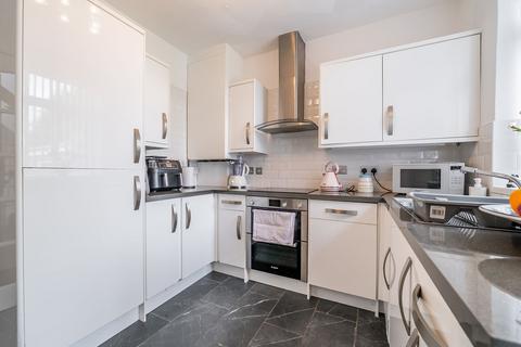 115 Mearns Road, Clarkston, Glasgow, G76 7UW