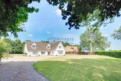4 bedroom detached house for sale, Fenstanton Road, Hilton, Cambs, PE28
