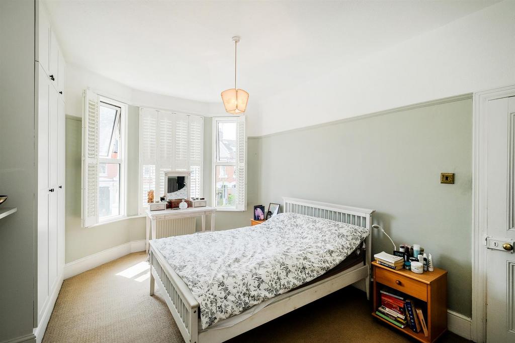8 Herongate Road-8 web.jpg