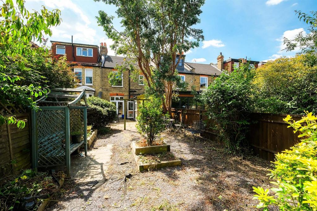 8 Herongate Road-18 web.jpg