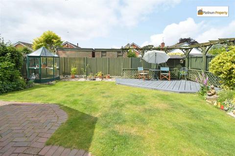 4 Blithe View, Blythe Bridge, Stoke-on-trent, ST11 9SD