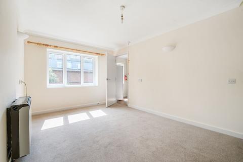 1 bedroom retirement property for sale, Orchard Walk, Winchester, SO22