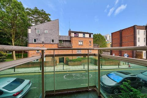 3 bedroom maisonette for sale, Cartwright Street, Tower Hill, London, E1