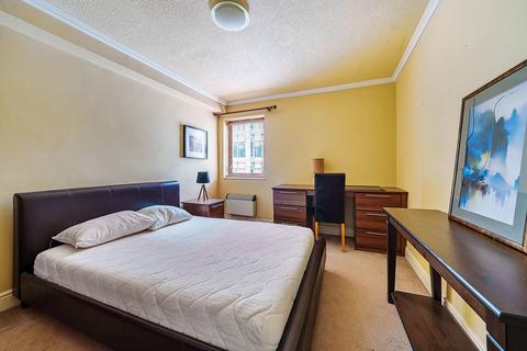 3 bedroom maisonette for sale, Cartwright Street, Tower Hill, London, E1