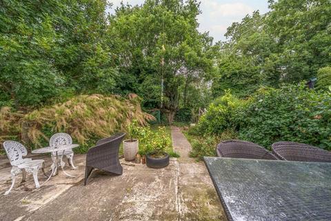 3 bedroom end of terrace house for sale, Sibthorpe Road, London SE12