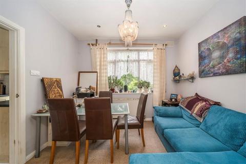 3 bedroom end of terrace house for sale, Sibthorpe Road, London SE12