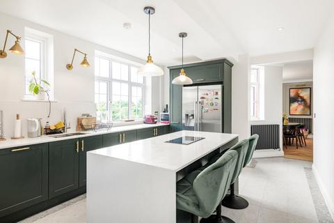 undefined, Muswell Hill Road, London, N6