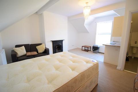 1 bedroom house to rent, 7; 103 Cowbridge Road East, Cardiff