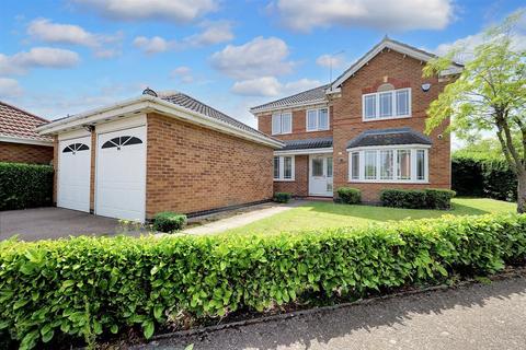 4 bedroom detached house for sale, Kingfisher Road, Loughborough LE12