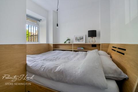 1 bedroom flat for sale, Lordship Terrace, London N16