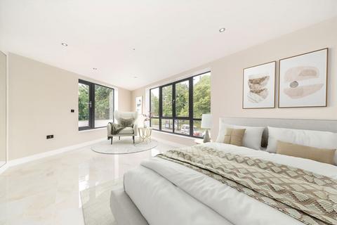 1 Withycombe Road, London, SW19 6AN