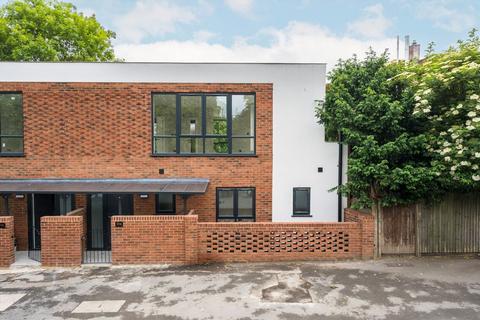 1 Withycombe Road, London, SW19 6AN