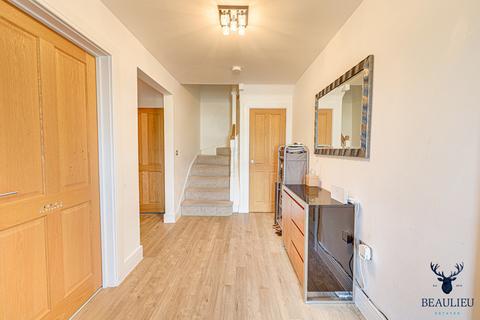 5 bedroom detached house for sale, Channels CM3