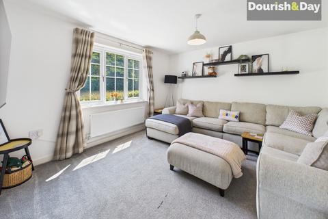 14 Macbeth Close, Penkridge, Stafford, ST19 5TW